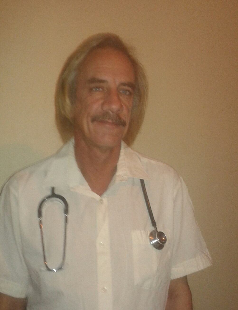 Dr. AJ. Gouws